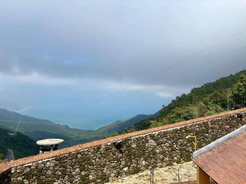 Hoi An: Private Car to Phong Nha With Sightseeing Stops - Itinerary and Sightseeing Stops