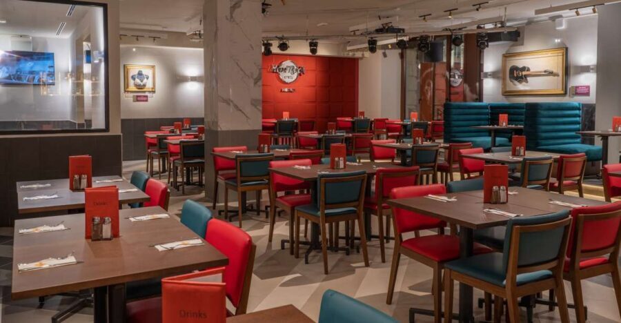 Milan: Hard Rock Cafe With Set Menu for Lunch or Dinner - Set Menu Pricing and Options