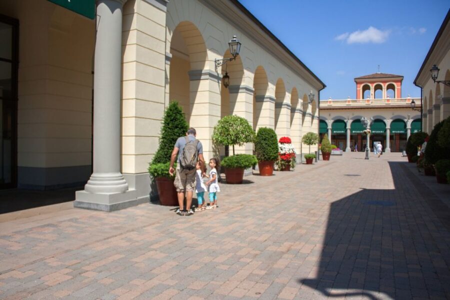 Milan: Serravalle Designer Outlet Roundtrip Bus Transfer - Itinerary Details and Transportation