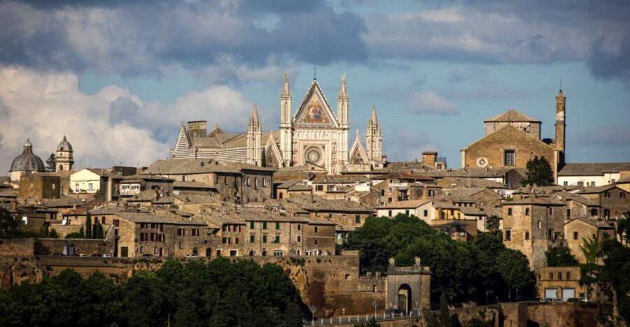 Orvieto: Old Town Guided Walking Tour - Historical Significance of Orvieto