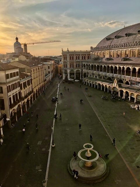Padua: Guided Walking Tour With an Art Historian - Itinerary Highlights