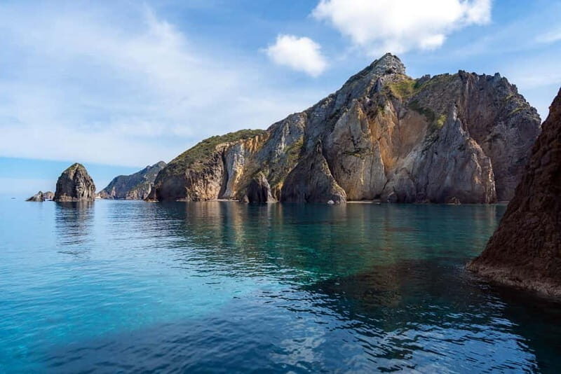 Ponza: Palmarola & Ponza Island Cruise With Swimming & Lunch - Itinerary Highlights