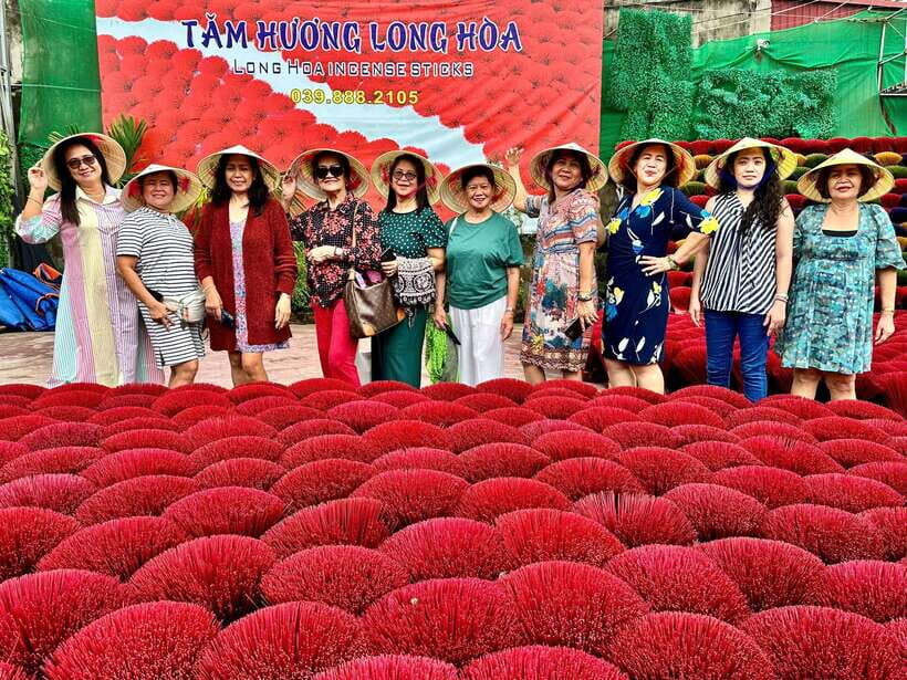 QUANG PHU CAU INCENSE VILLAGE WITH BOAT TRIP OR PAGODA - Itinerary and Activities