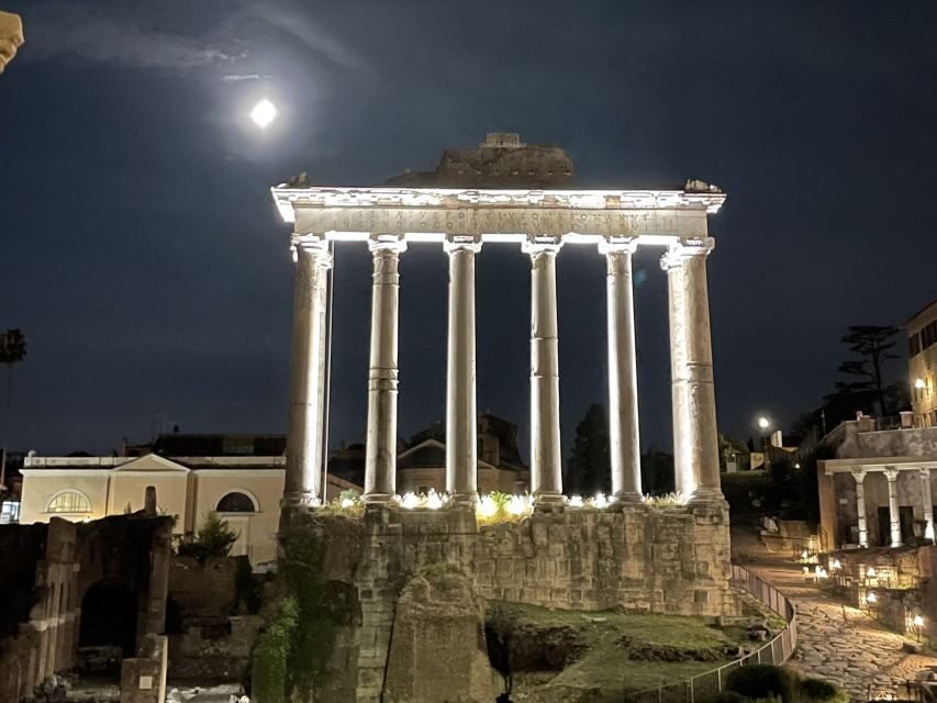 Rome: Nighttime Tour Outside the Colosseum With Local Guide - Itinerary Highlights