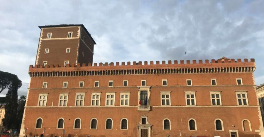 Rome: Palazzo Venezia Reserved Entrance With Museum - Ticket Pricing and Cancellation Policy