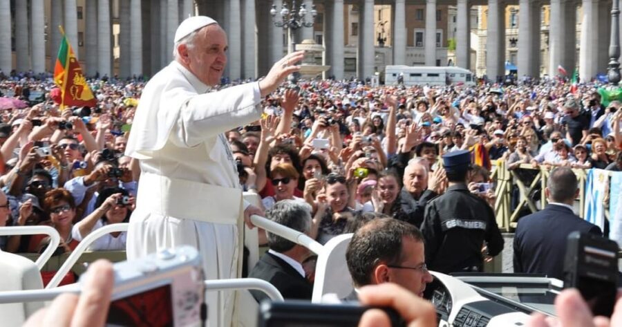 Rome: St. Peters Basilica & Underground Tombs Guided Tour - Starting Point and Meeting Location