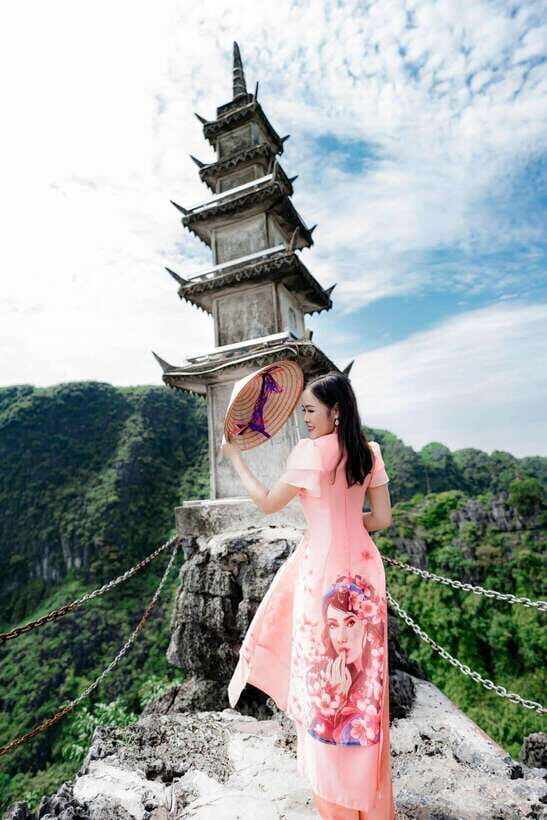 Small Group Explore Of Limestone Legends Ninhbinh - Itinerary Highlights