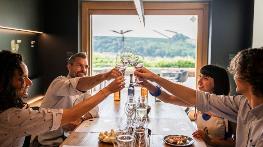 Valdobbiadene: Prosecco Tasting With Snacks - Location and Accessibility