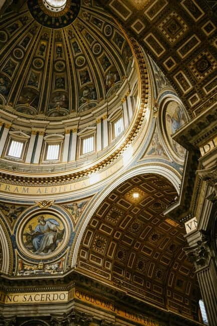 Vatican: Inside St. Peter's – Art, Faith, and History - A Journey Through Renaissance Architecture