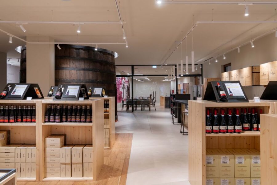 Verona: Montresor Winery Visit With Wine Tasting and Snacks - Guided Wine Tasting Session