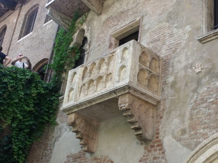 Verona: Sightseeing and Heritage Tour - The Roman Arena Experience