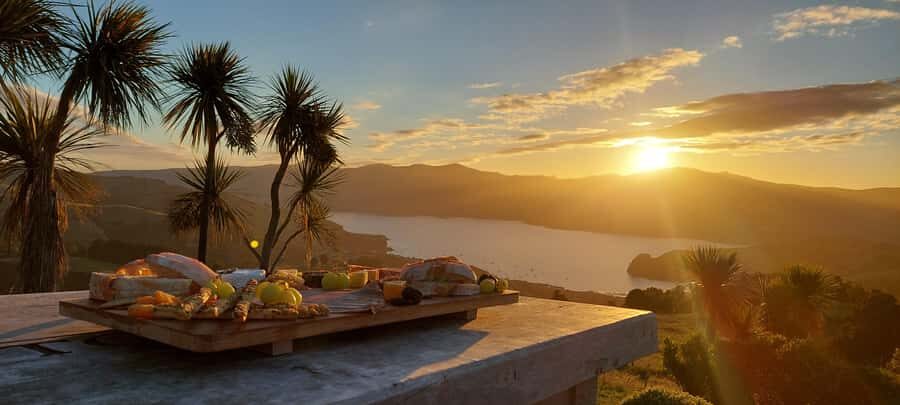 Akaroa: Astronomy Bites Tour with 3 telescopes and platter - Itinerary Breakdown