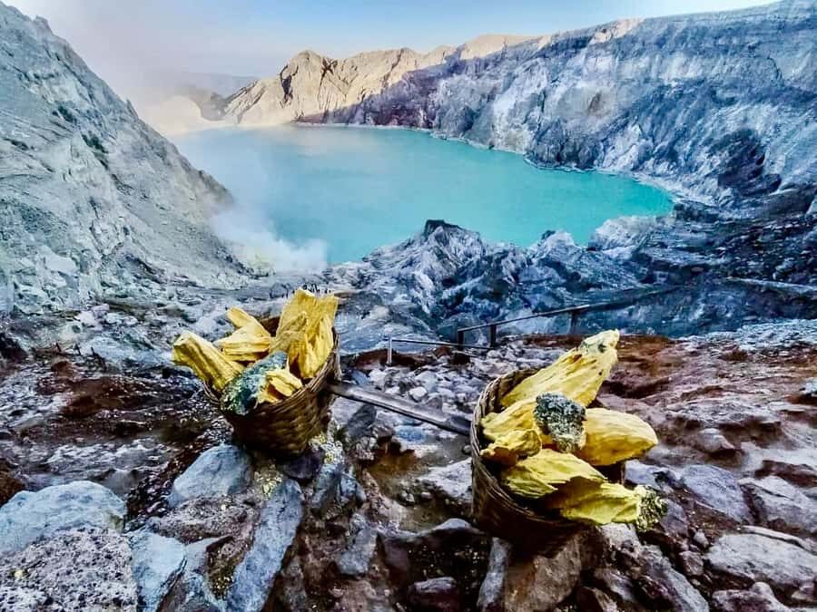 Banyuwangi : Mt Ijen Hiking & Panoramic Lake Guided Tour - FAQ