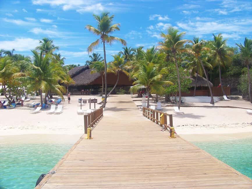 Bayahibe: Catalina Island Scuba Diving Tour with Lunch - Practicalities and Value