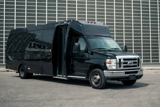 Departure by Van or Bus from Ottawa City to Ottawa Airport YOW - What to Expect During Your Transfer