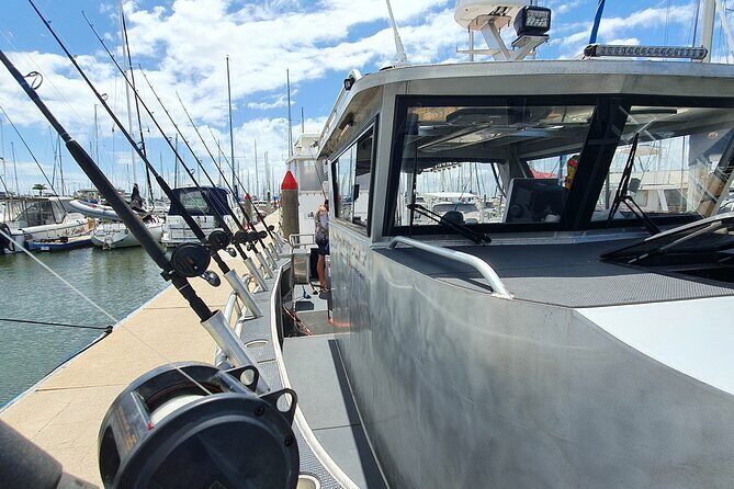 Fishing Charter in Pelican Waters - Authentic Local Knowledge and Scenic Highlights