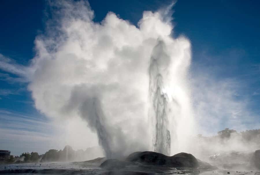 From Auckland: Two-Day Hobbiton, Rotorua, Waitomo Caves Tour - Why This Tour Works Well
