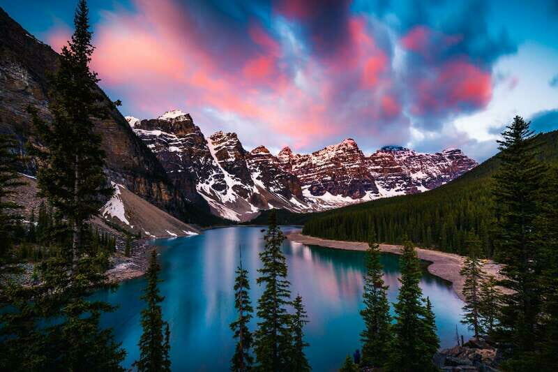 From Canmore/Banff: Moraine Lake Sunrise & Lake Louise Tour - The Itinerary in Detail