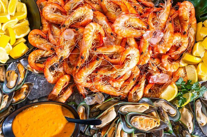 Gold Coast Buffet Lunch Sightseeing Cruise - Deep Dive into the Experience