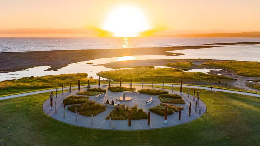 Hawke's Bay: Self Guided Coast to Vineyards Cycle Tour - Coastal Wetlands and the Cultural Site