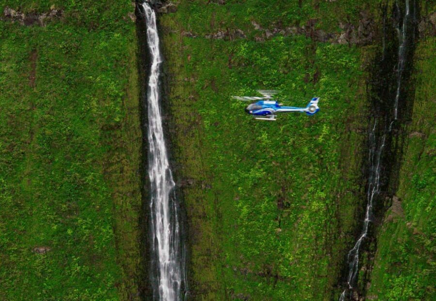 Hilo: Hilo Waterfall Experience Helicopter Tour - The Experience in Detail