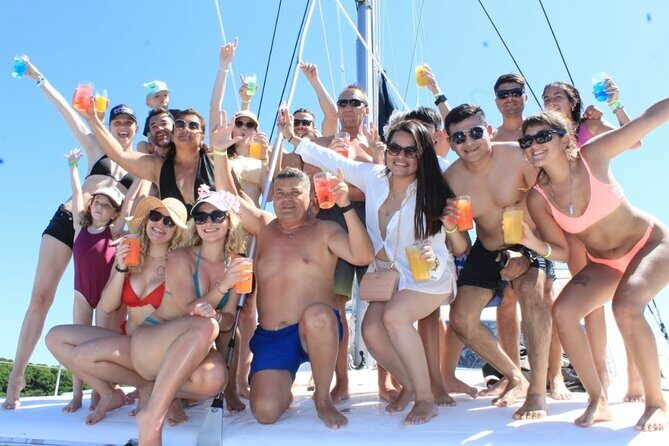 Isla Mujeres Catamaran Tour, Snorkeling, Fun, Open bar and Buffet - Itinerary Breakdown: What to Expect