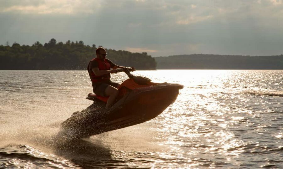 Laurentians: Jetski experience - Why This Activity Is a Solid Choice for Your Laurentians Visit