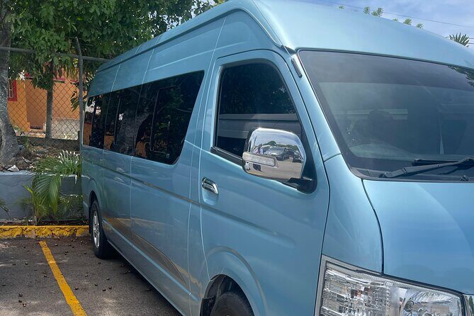 Montego Bay Airport and Jewel Runaway Bay Private Shuttle - Arrival at Sangster International Airport
