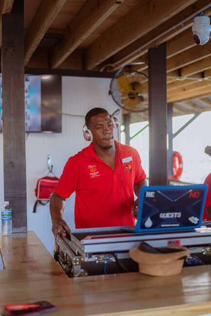 Montego Bay: Poko Loko Floating Bar Island Chill Tour - What is the Poko Loko Floating Bar Island Chill Tour?
