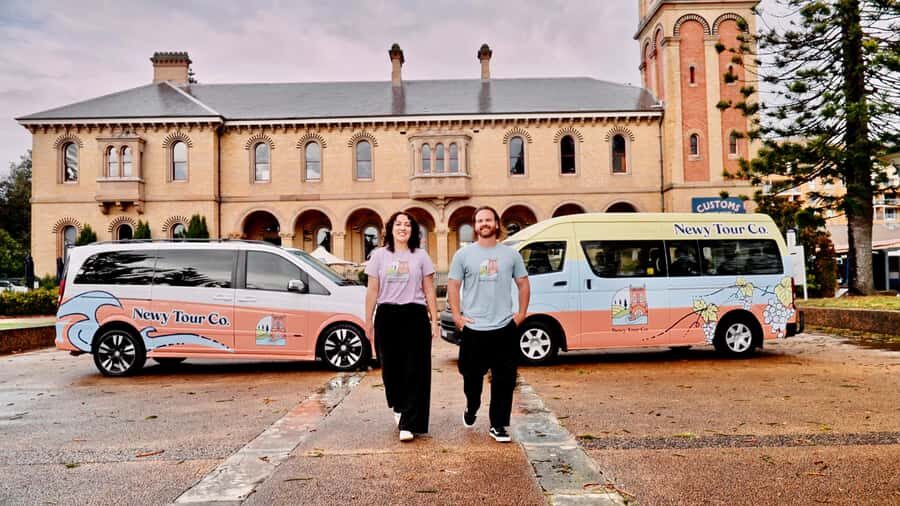 Newcastle: Animal Lovers Tour - Kangaroos, Dolphins & more! - Why This Tour Works