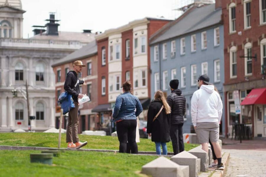Portland: Walking Food Tour  Warm Donuts & History - Authenticity and Value
