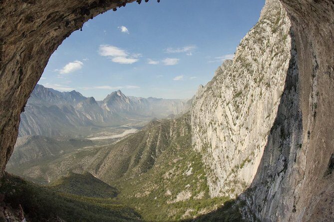 Private Departure Transfer from Monterrey City hotels to Monterrey airport - The Experience from Traveler Perspectives