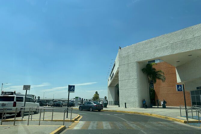 Private transfer between Leon BJX Airport and Guanajuato City - Additional Local Tips