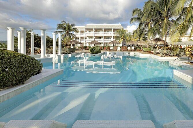 Private Transfer from MBJ Airport to Grand Palladium Hotel - Who Is This Transfer Best For?