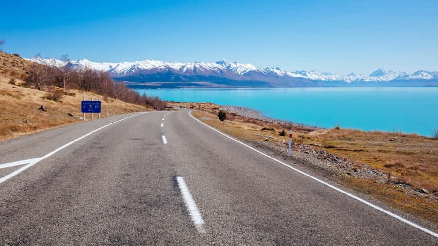 Queenstown: Private Day Trip to Lake Tekapo, Pukaki & More - Transportation and Group Size