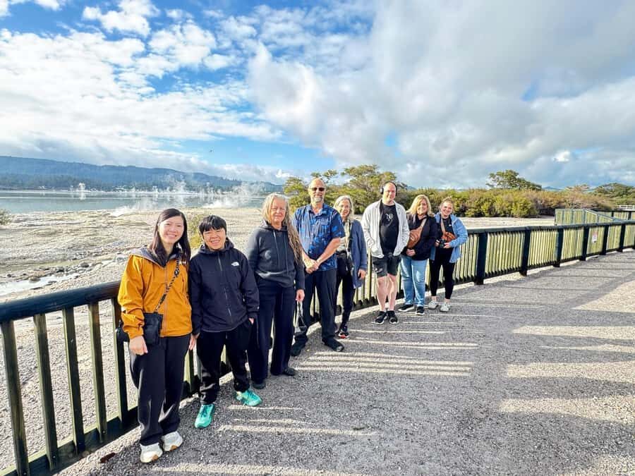 Rotorua: to Auckland via WaiOTapu, Taupo & Hamilton Gardens - What to Expect from Your Day