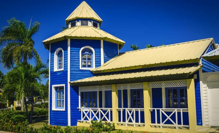 St. Kitts: Nevis Island Tour with Lunch and Guide - Practical Details and Value