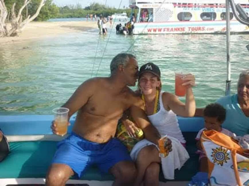 Tobago: Coastal Boat Tour with Snorkeling and Rum Punch - What Makes This Tour Stand Out?