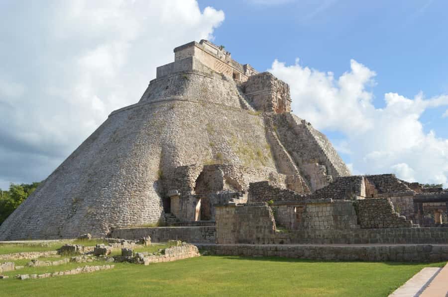 Uxmal: Archeological Site Tour with Guide in situ - What You Can Expect During the Tour