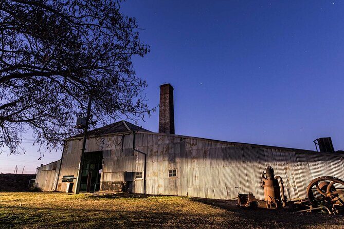 Walking Ghost Tour of Charters Towers - The Guide and Group Experience