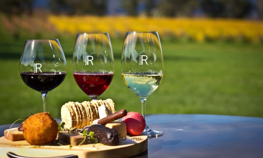 Yarra Valley Full Day Grazing Tour: Gin, Wine, Pizza, Cheese - What to Expect: A Day of Flavours and Scenery