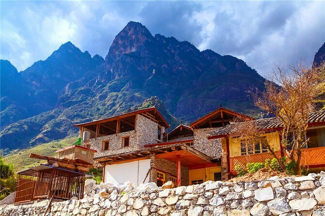 1 Day Tiger Leaping Gorge Hiking Tour from Lijiang - Authentic Experiences and Limitations