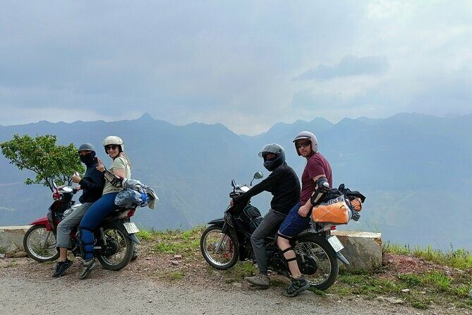 3D2N Ha Giang loop, small Private group, Private room AND with Nu - The Experience of Traveling with Nu and the Group