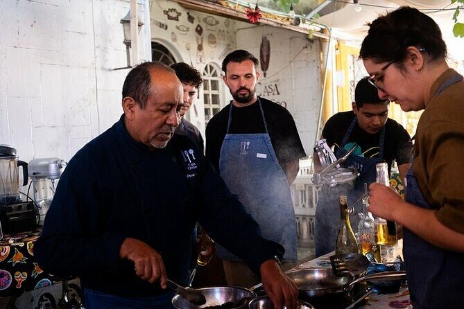 4 Moles Oaxacan Cooking Class with Traditional Cook - The Learning Experience and Group Dynamics