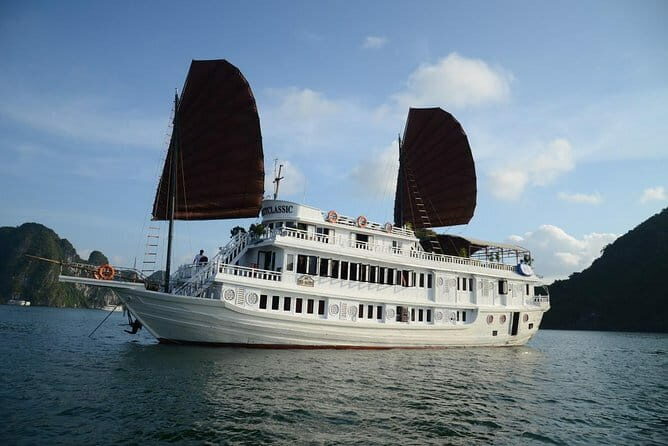 7 Days 6 Nights Special Package Hanoi - Halong - Sapa with Hotel 4 Star - Authentic Experiences and Authenticity