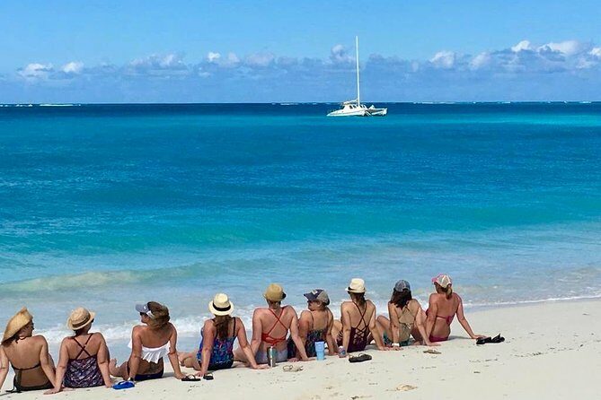 7 Hour Private Catamaran Sail, Snorkel and Beach BBQ Grace Bay, Providenciales - What the Reviews Say