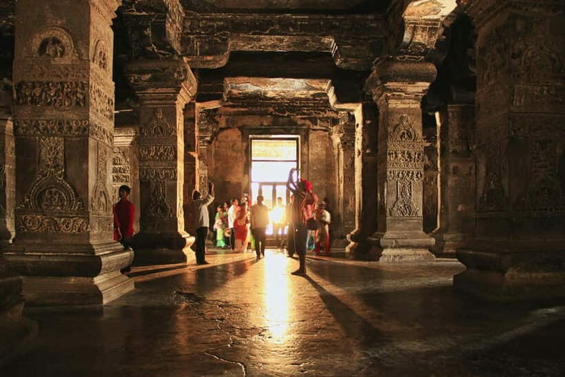 Ajanta or Ellora Caves and Bibi Ka Maqbara Day Tour. - Exploring the Ellora Caves & Bibi Ka Maqbara