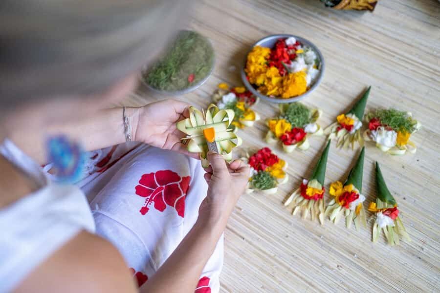 Bali: Making Canang Sari Make Offering for Ritual Bali - The Setting: A Friendly, Cultural Space