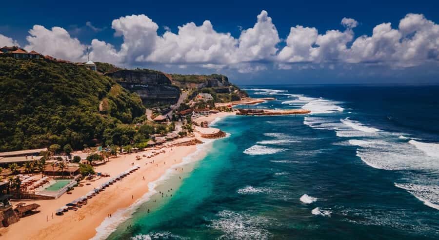 Bali: Turtle Island, Melasti Beach, Uluwatu & Jimbaran Tour - Why This Tour Could Be a Great Fit