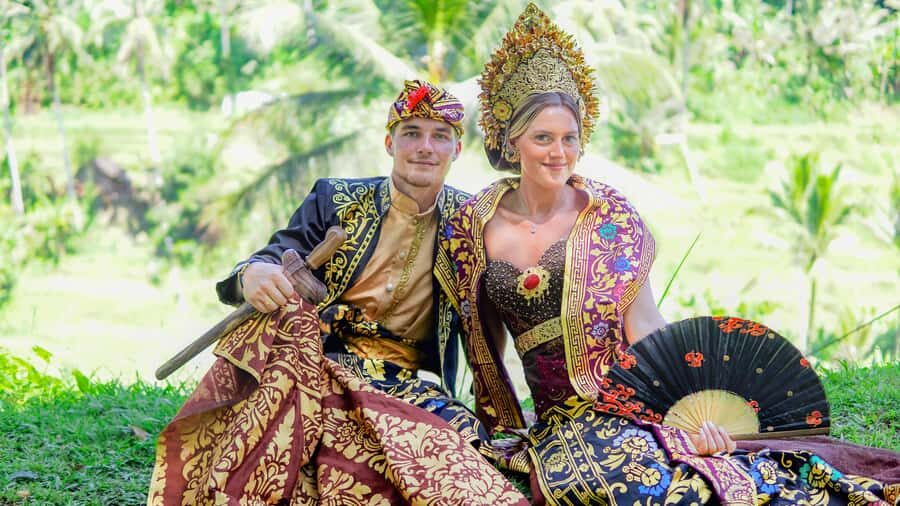 Bali:Traditional Wedding Photoshoot +Massage Rice Field View - Who Will Love This Experience?